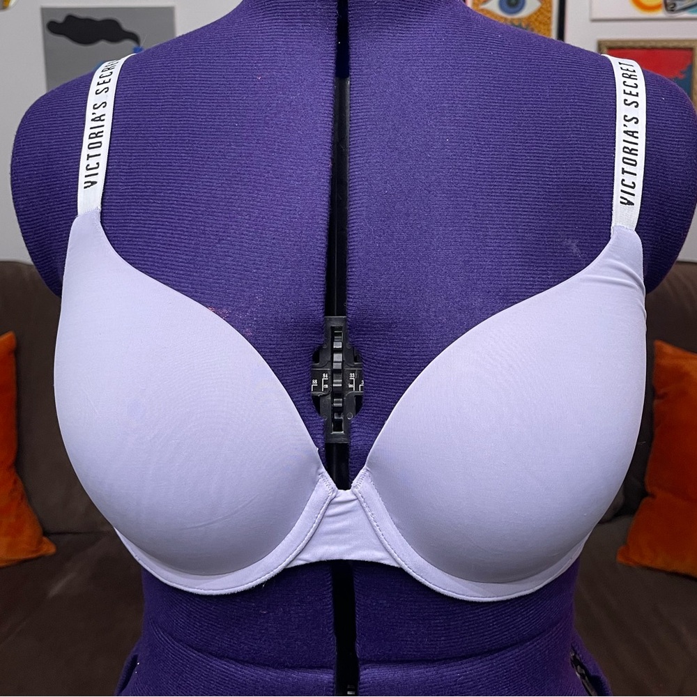 Victoria’s Secret T-Shirt Bra - 36C